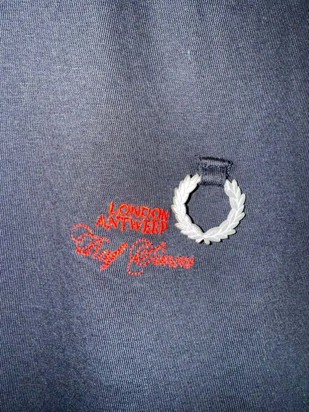 Raf Simons x Fred Perry Laurel Wreath Logo T-Shirt Navy Small NWT Portugal